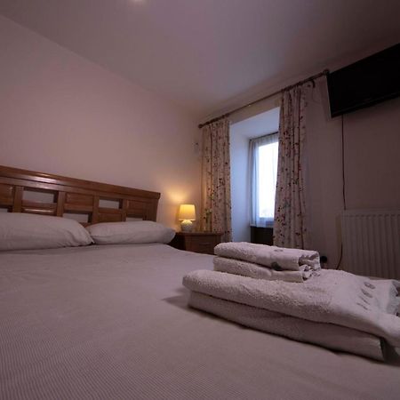 Polhilsa Farm Bed & Breakfast Callington ภายนอก รูปภาพ