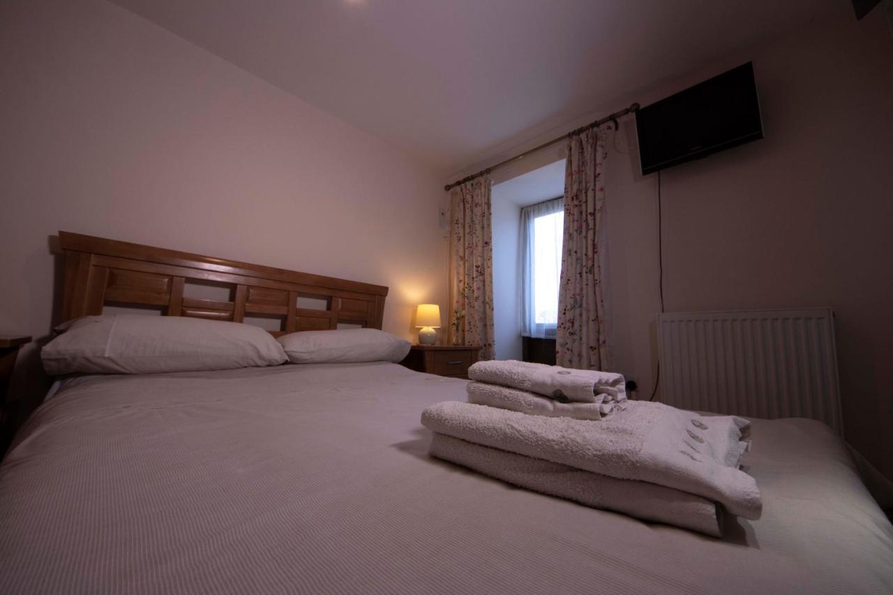 Polhilsa Farm Bed & Breakfast Callington ภายนอก รูปภาพ