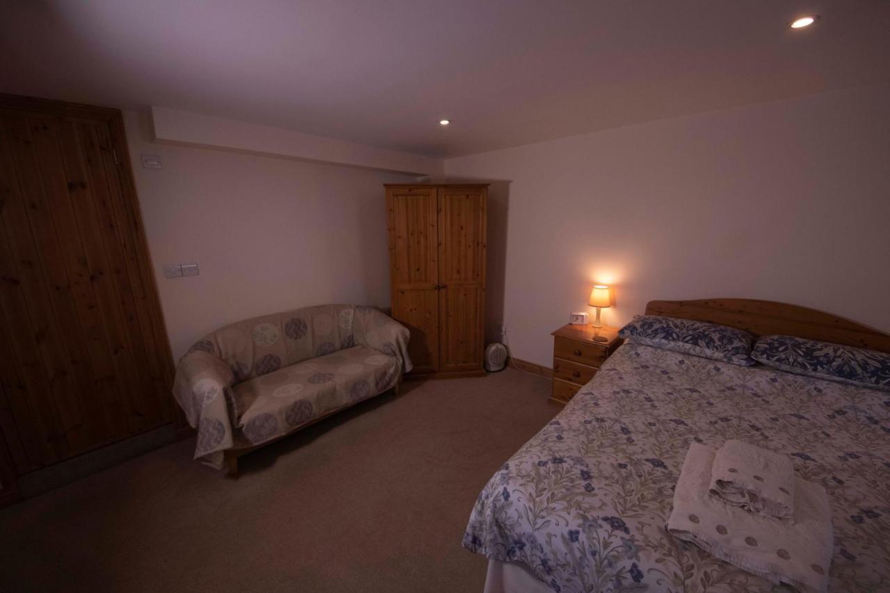 Polhilsa Farm Bed & Breakfast Callington ภายนอก รูปภาพ