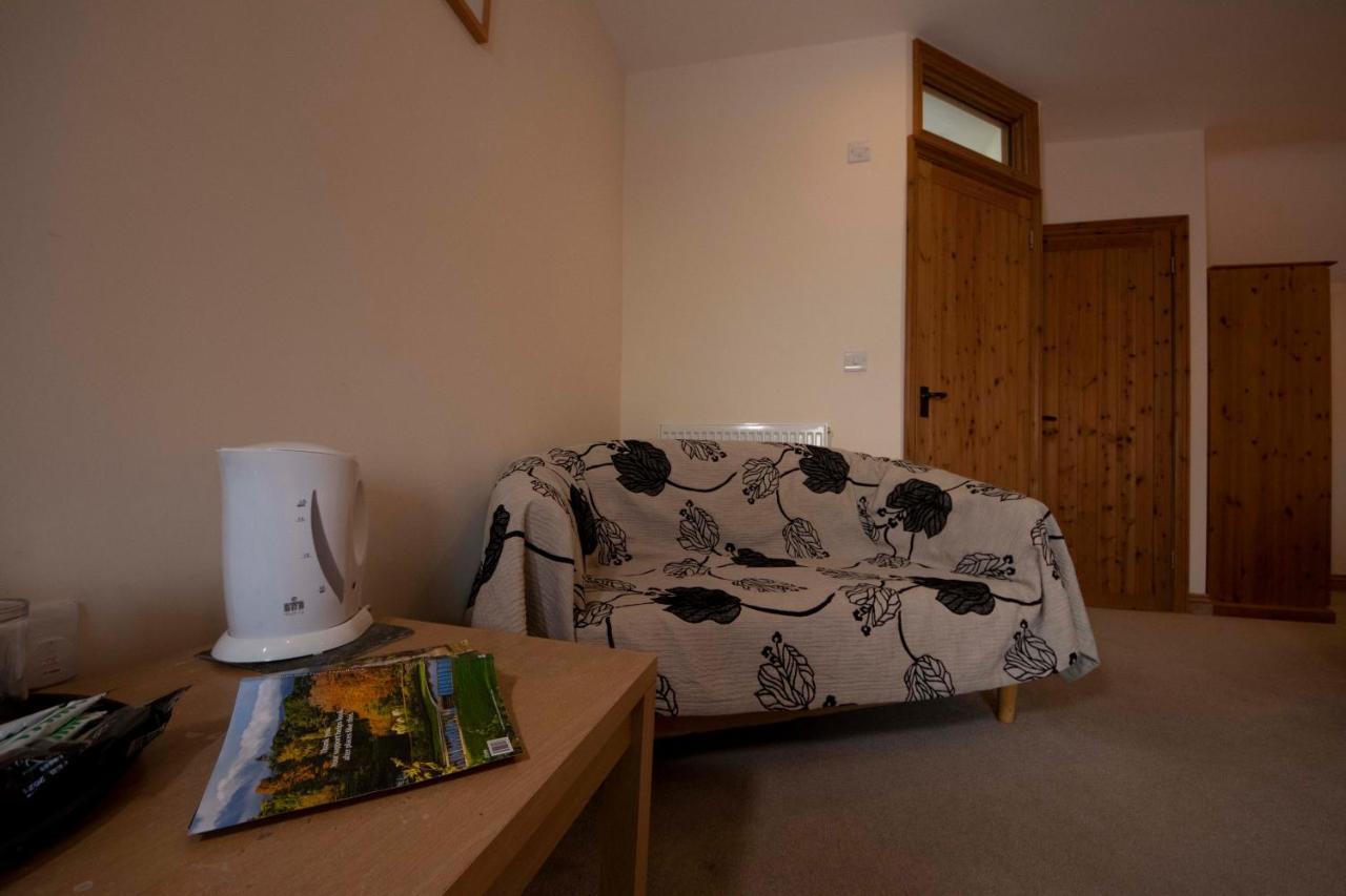 Polhilsa Farm Bed & Breakfast Callington ภายนอก รูปภาพ